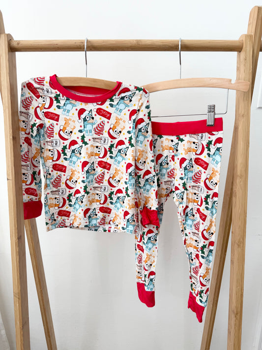 Bluey Christmas Cakes Two-Piece Set