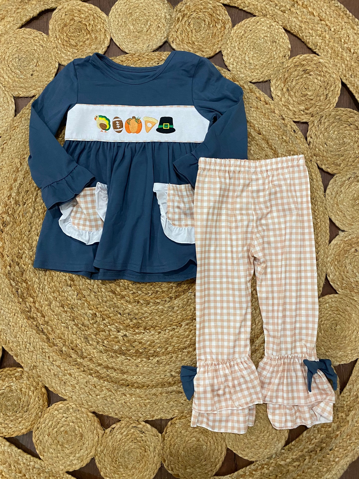 Girl’s embroidered Thanksgiving set