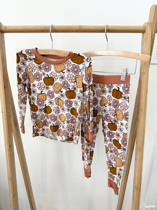 Floral Pumpkins Two-Piece Set